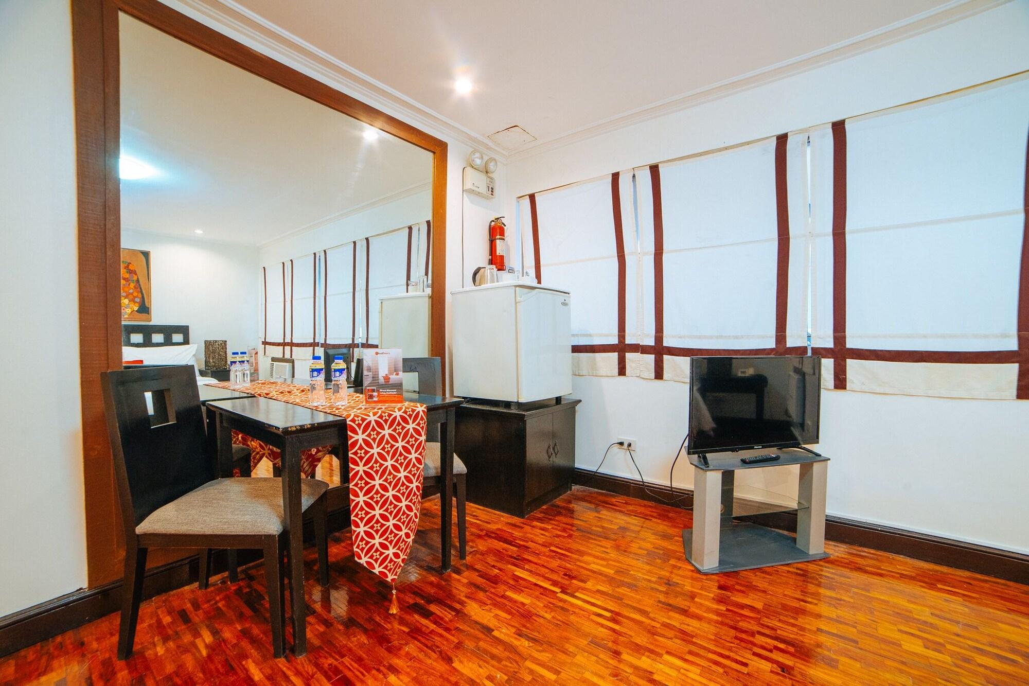 Reddoorz Premium Near Greenbelt Makati - Vaccinated Staff Makati City Екстер'єр фото