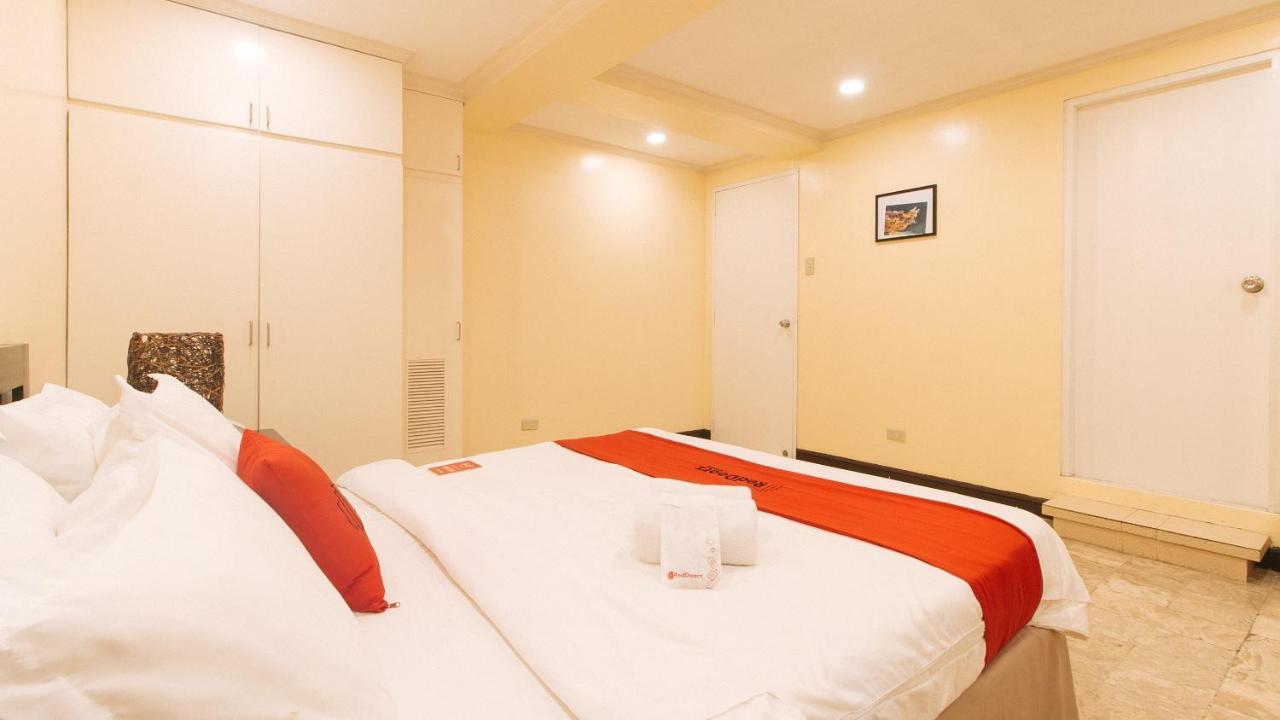 Reddoorz Premium Near Greenbelt Makati - Vaccinated Staff Makati City Екстер'єр фото